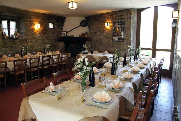 Dining 40 of 62