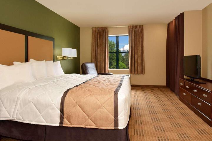 Room 7 of 26