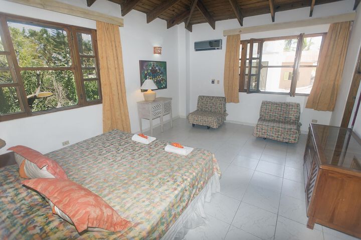 Room 3 of 22