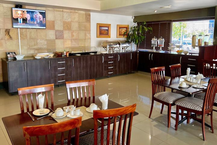 Dining Photos