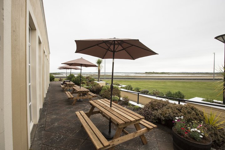 Terrace/Patio 27 of 61
