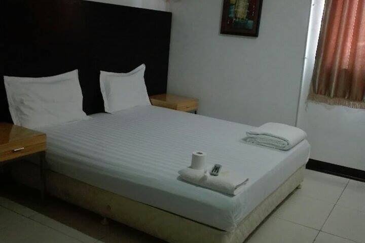 Room 6 of 39