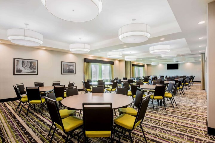 Banquet hall