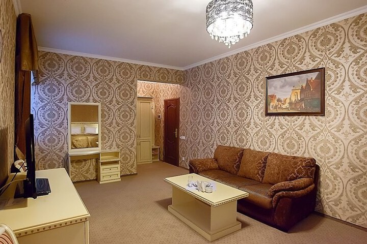 Room 29 of 42