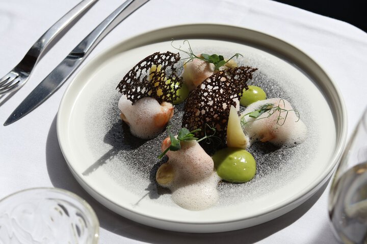 Dining 42 of 76