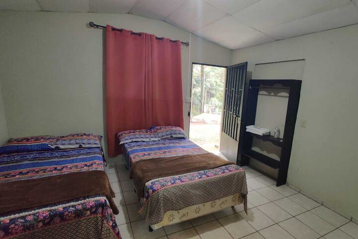 Room 12 of 48