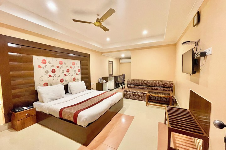 Room 10 of 71