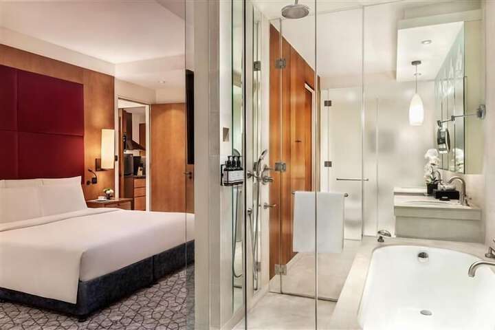 Room 80 of 154