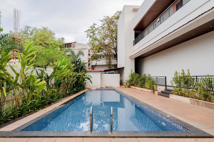 Pool 633 of 682