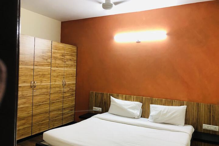 Room 15 of 67