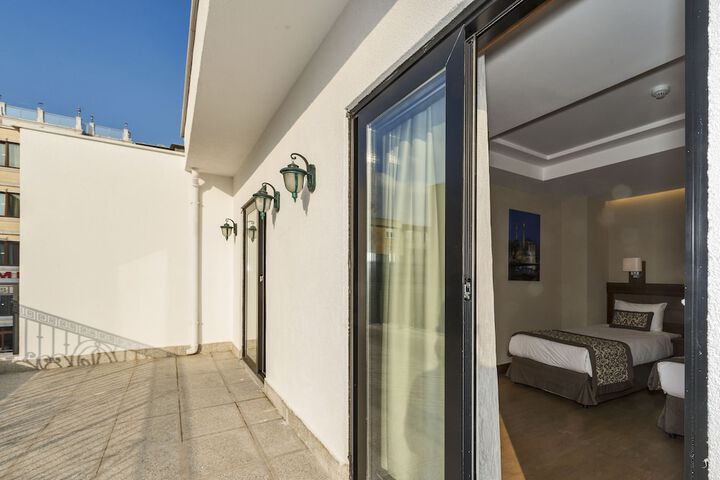 Terrace/Patio 44 of 60