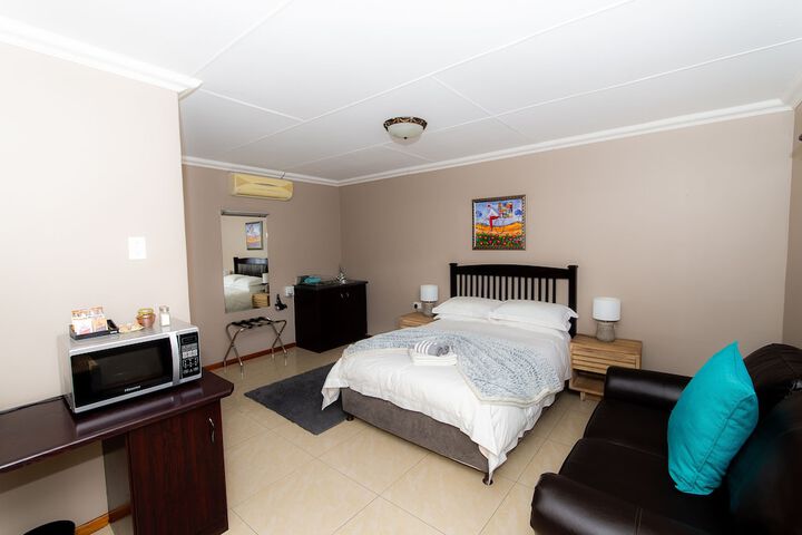 Room 7 of 30