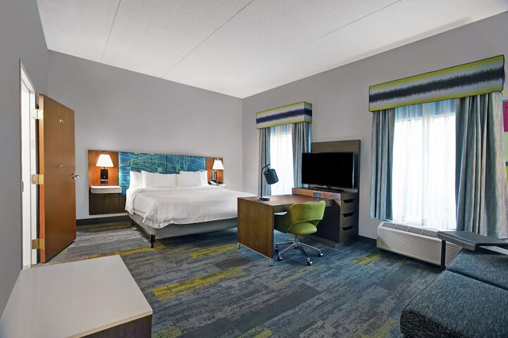 Room 25 of 44