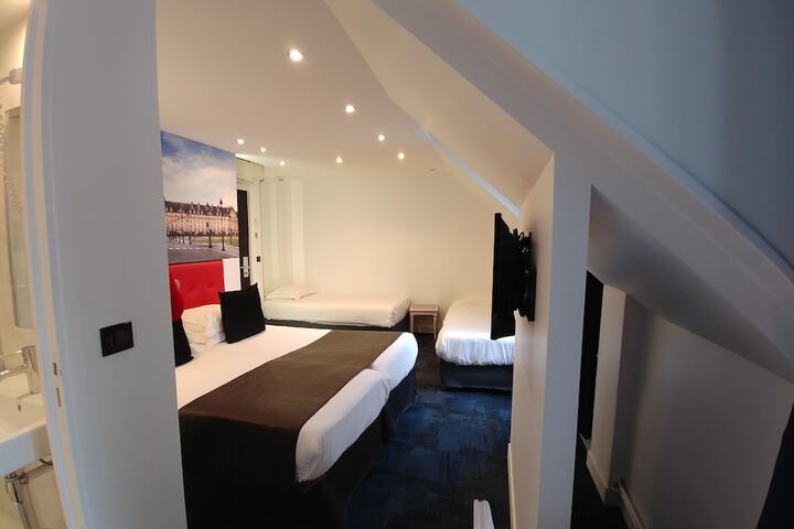 Room 49 of 173