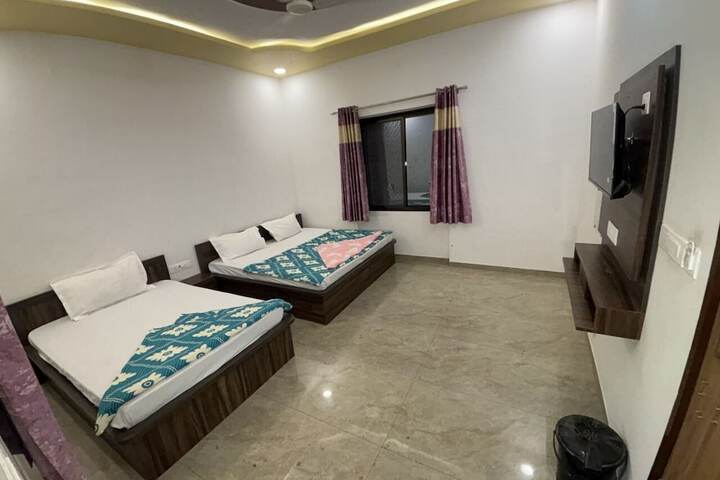 Shree Shyam Kiran Palace
