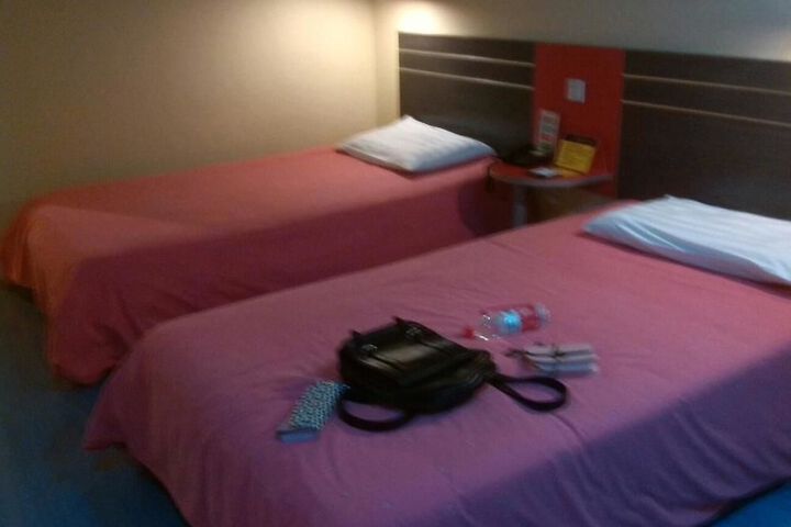 Room 4 of 22