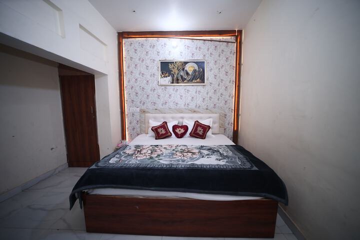 Room 5 of 39