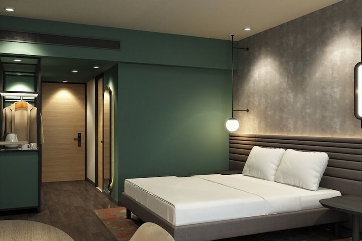 Room 5 of 45