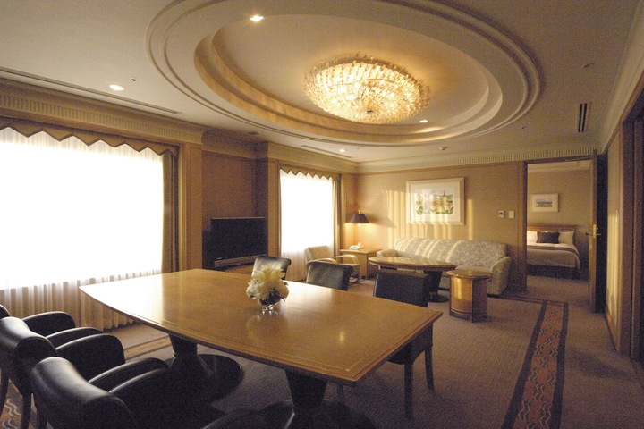 Room 6 of 149