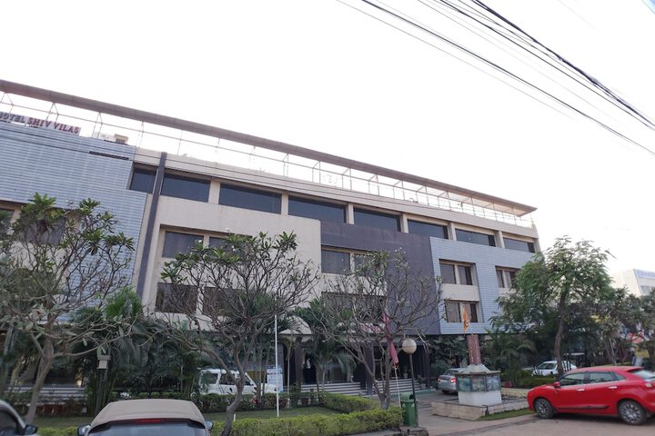 Exterior of Hotel Shiv Villas