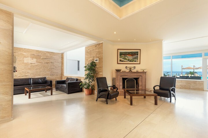 Lobby Photos