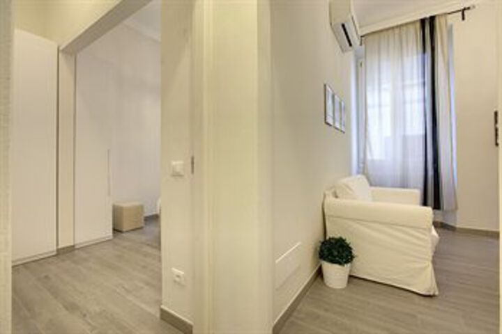 Room 98 of 166