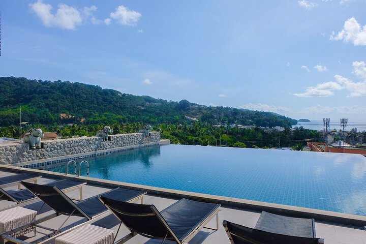 Pool Hotel
