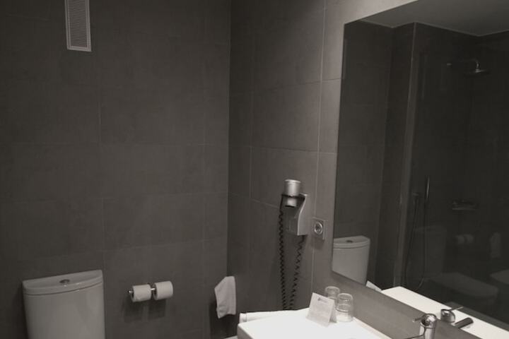 Room 31 of 66