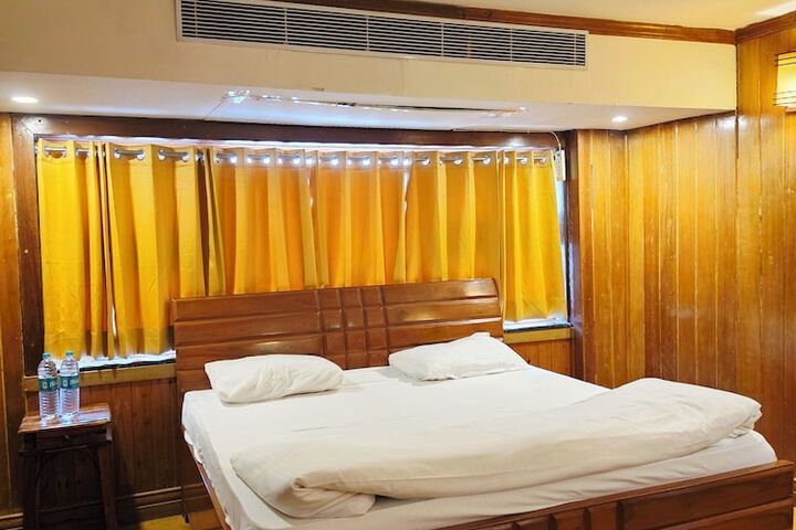 Room 20 of 181