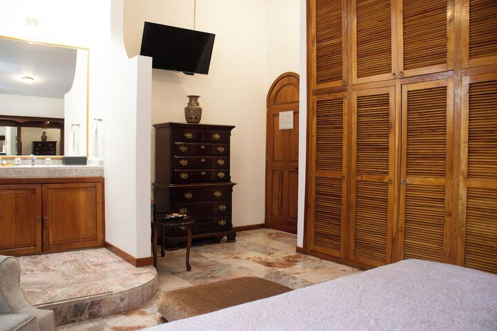 Room 21 of 84