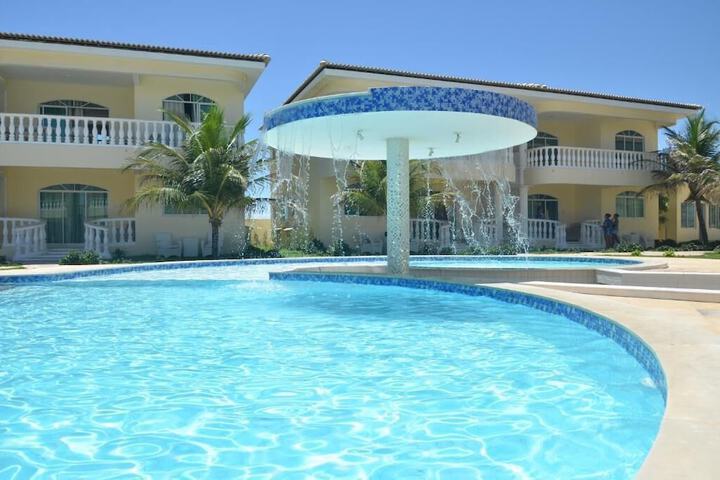 Hotel Pool