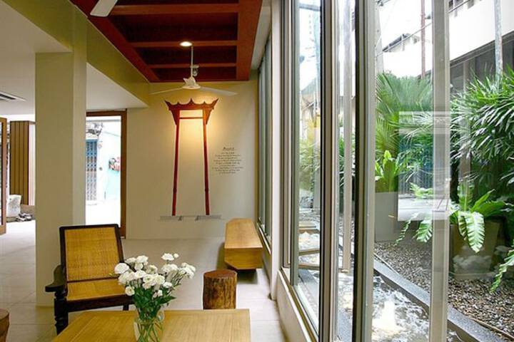 Hotel Interior 5 of 115