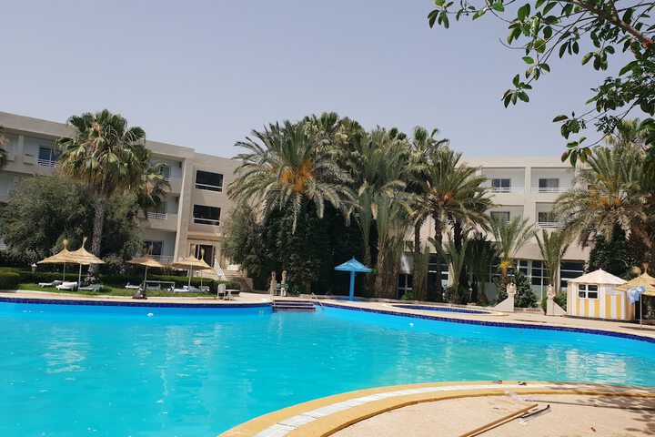 Pool 13 of 26