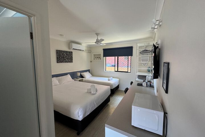Room 11 of 21