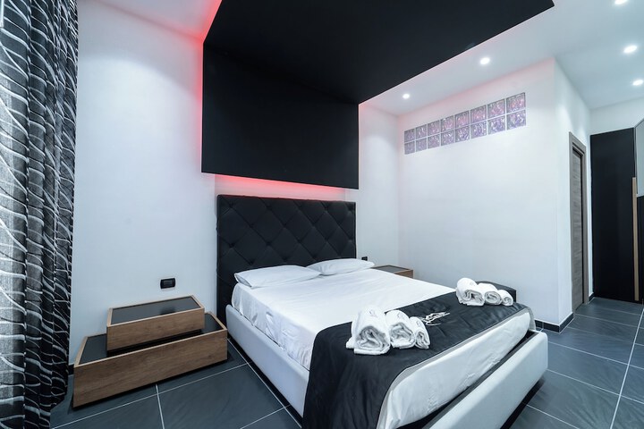 Room 72 of 309
