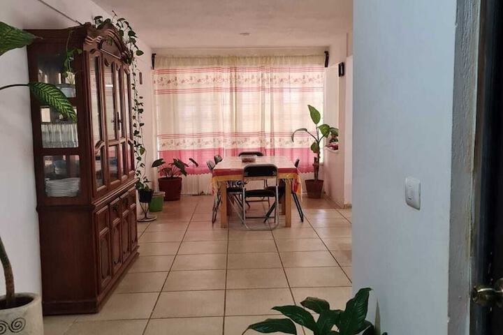 Room 13 of 18