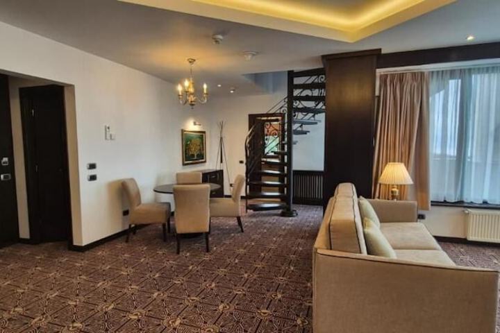 Room 29 of 63