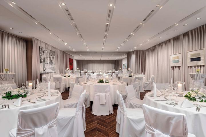 Hotel Interior 7 of 158