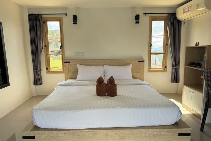 Hotel 100 of 106