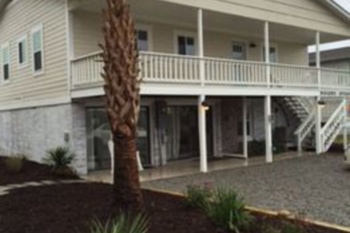 Exterior of McDiarmid 6 Br Home