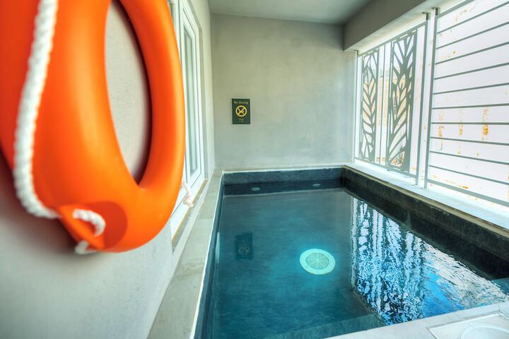 Pool 69 of 117