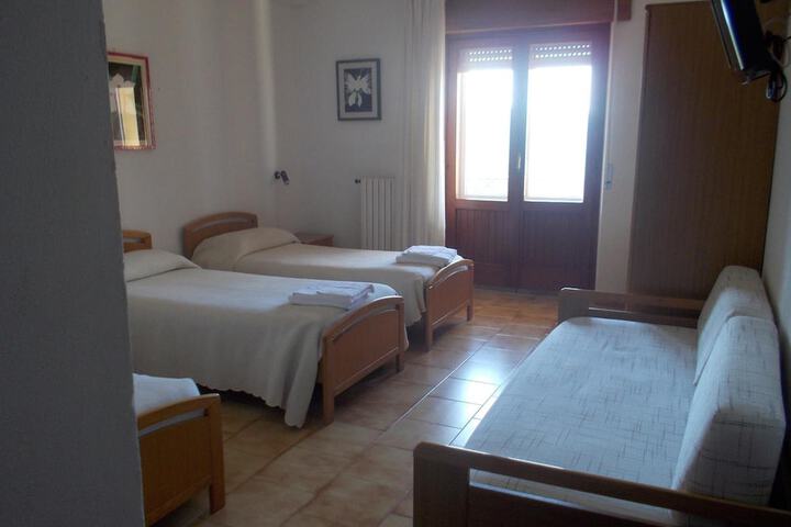 Room 21 of 65