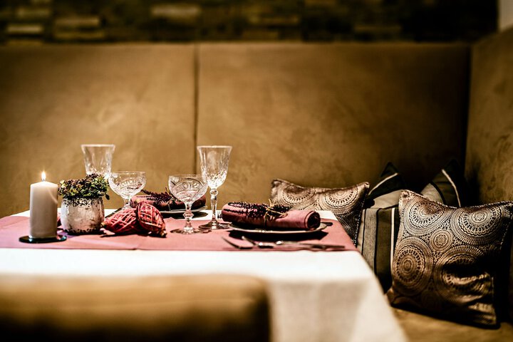 Dining 73 of 90