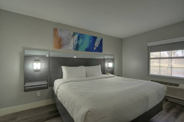 1 King Bed (26 of 39)