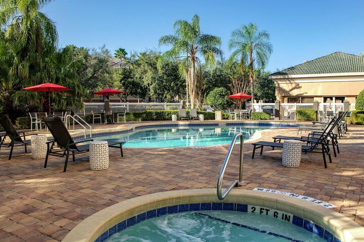 Hotel with Pool