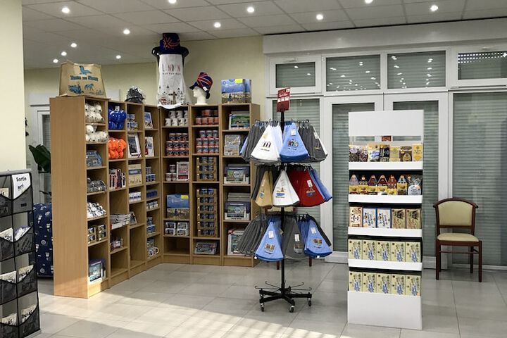 Gift Shop 11 of 27