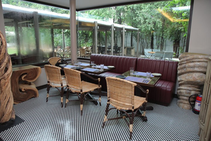 Dining Photos