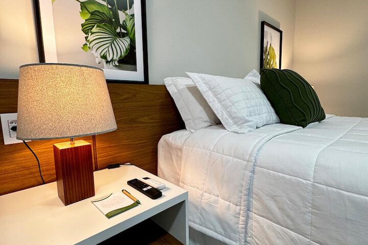 Room 10 of 25