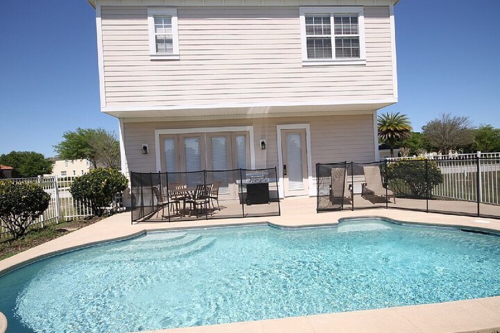 Pool 9 of 22