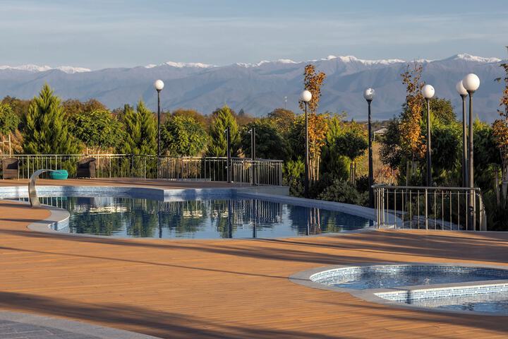Pool 28 of 38